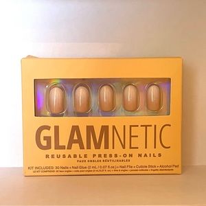 “Creamer” Glamnetic Press-on Nail Kit